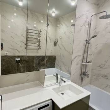 Продается Многокомнатная квартира, 109 м²