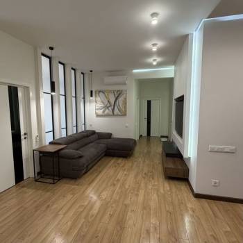 Продается Многокомнатная квартира, 109 м²