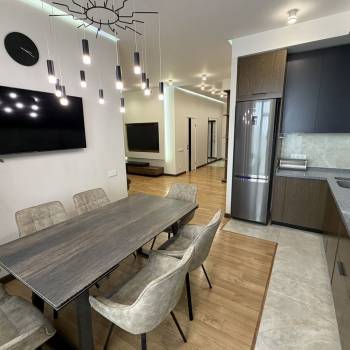 Продается Многокомнатная квартира, 109 м²