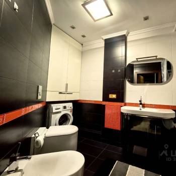 Сдается 2-х комнатная квартира, 92 м²