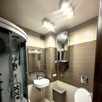 Сдается 2-х комнатная квартира, 92 м²