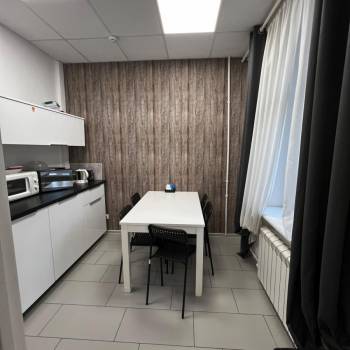 Сдается Нежилое помещение, 258 м²