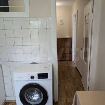Продается 1-комнатная квартира, 32 м²