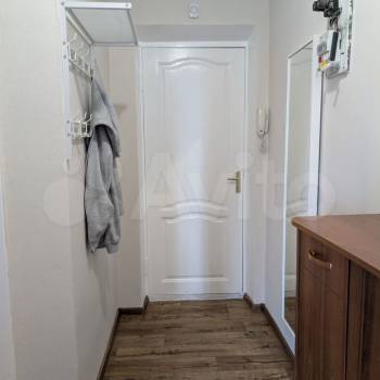 Продается 1-комнатная квартира, 32 м²