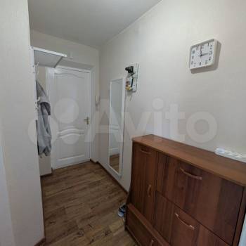 Продается 1-комнатная квартира, 32 м²