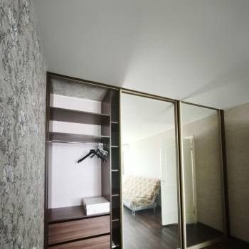 Продается 1-комнатная квартира, 37 м²