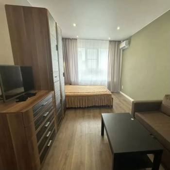 Сдается 1-комнатная квартира, 40 м²