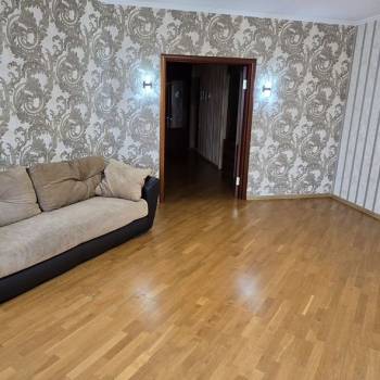 Сдается Многокомнатная квартира, 104 м²