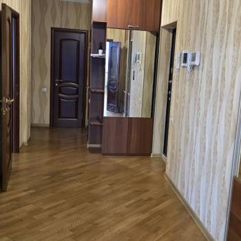 Сдается Многокомнатная квартира, 104 м²