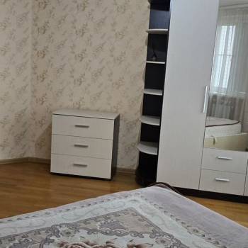 Сдается Многокомнатная квартира, 104 м²