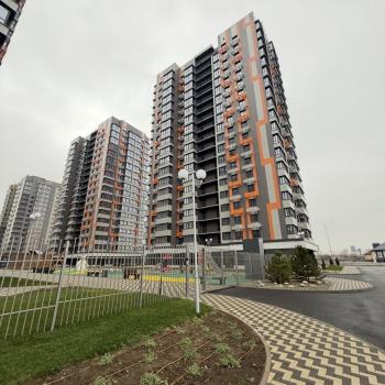 Продается 1-комнатная квартира, 45 м²