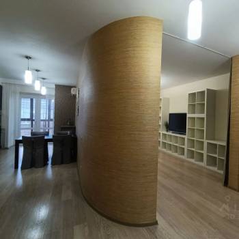 Сдается 2-х комнатная квартира, 94 м²