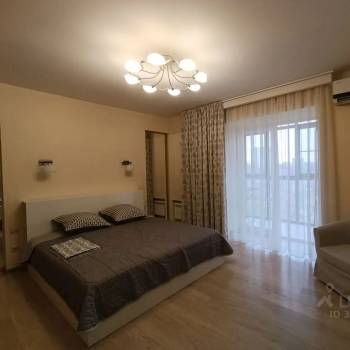Сдается 2-х комнатная квартира, 94 м²