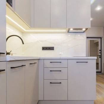 Продается 1-комнатная квартира, 30 м²