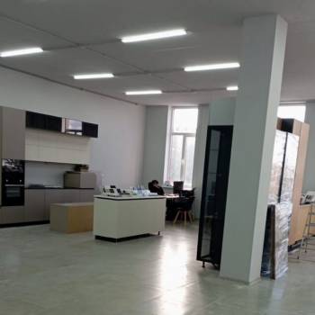 Сдается Нежилое помещение, 150 м²