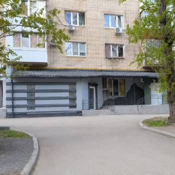 Сдается Нежилое помещение, 123 м²