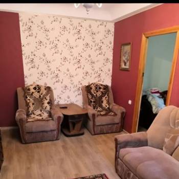 Продается Многокомнатная квартира, 62 м²
