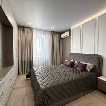 Продается Многокомнатная квартира, 81 м²