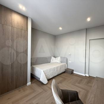 Продается Многокомнатная квартира, 81 м²
