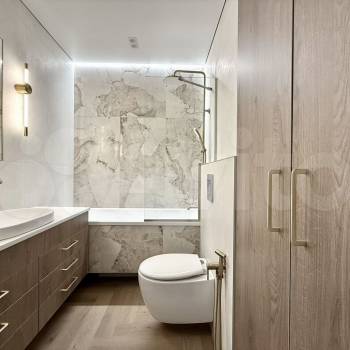 Продается Многокомнатная квартира, 81 м²