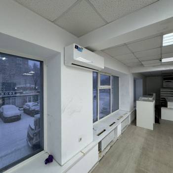 Сдается Нежилое помещение, 185 м²