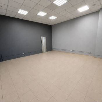 Сдается Нежилое помещение, 445 м²