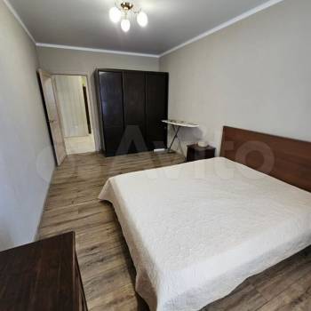 Сдается Многокомнатная квартира, 100 м²