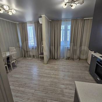 Сдается Многокомнатная квартира, 100 м²