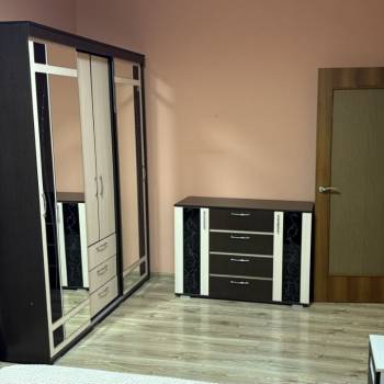Сдается 1-комнатная квартира, 46 м²
