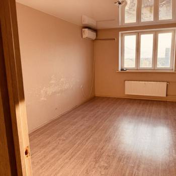 Сдается Многокомнатная квартира, 90 м²