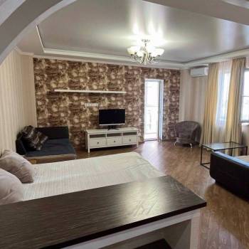 Сдается 1-комнатная квартира, 60 м²