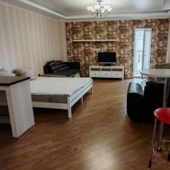Сдается 1-комнатная квартира, 60 м²
