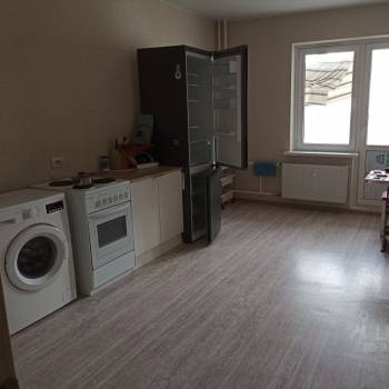 Сдается 1-комнатная квартира, 40 м²