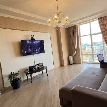 Сдается Многокомнатная квартира, 110 м²