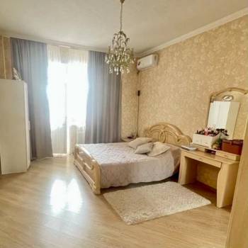 Сдается Многокомнатная квартира, 110 м²