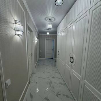 Продается Многокомнатная квартира, 101 м²