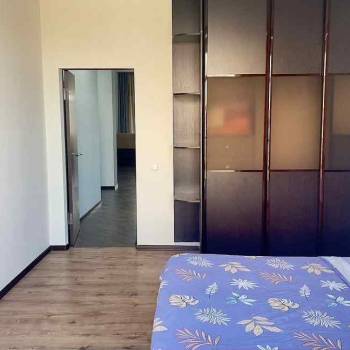 Сдается 2-х комнатная квартира, 75 м²