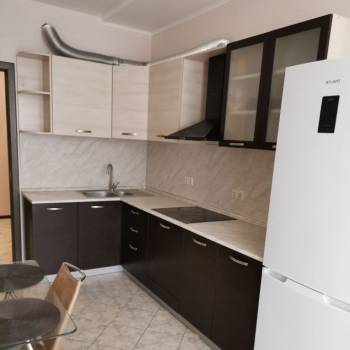 Сдается 1-комнатная квартира, 45 м²