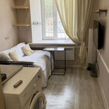 Продается 1-комнатная квартира, 12 м²