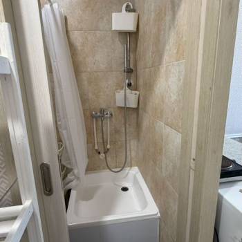 Продается 1-комнатная квартира, 12 м²