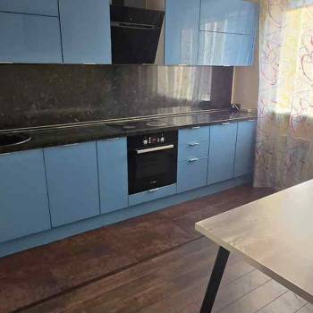 Сдается 2-х комнатная квартира, 75 м²