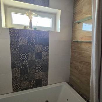 Сдается 2-х комнатная квартира, 75 м²