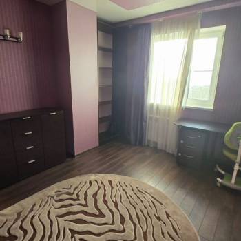 Сдается 2-х комнатная квартира, 75 м²