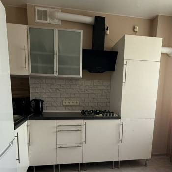 Продается 1-комнатная квартира, 35 м²