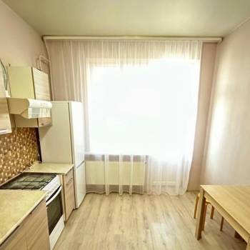 Сдается 1-комнатная квартира, 50 м²