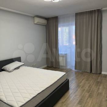 Сдается 2-х комнатная квартира, 106 м²