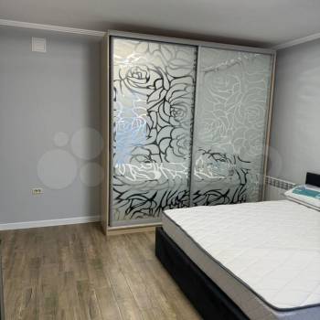 Сдается 2-х комнатная квартира, 106 м²