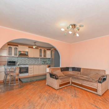 Сдается Многокомнатная квартира, 60 м²