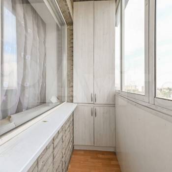 Сдается Многокомнатная квартира, 60 м²