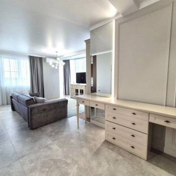 Продается 3-х комнатная квартира, 83 м²